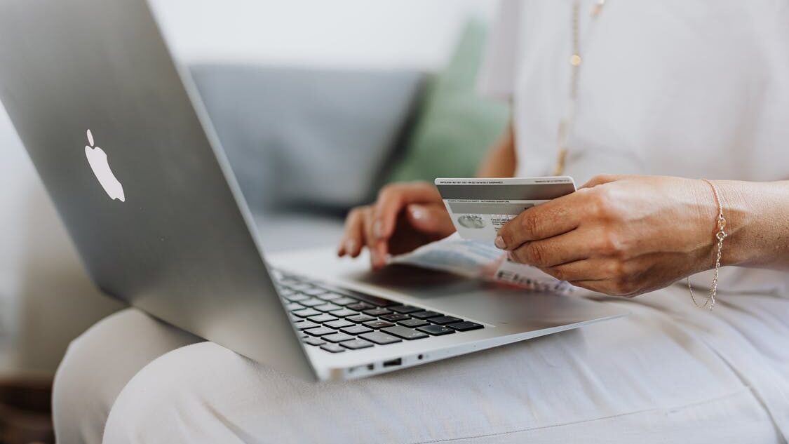 كيفية زيادة المبيعات من شركة إلى شركة أخرى B2B