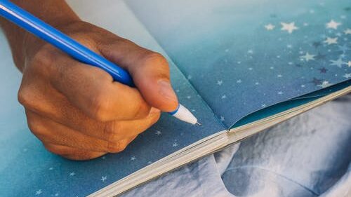 11 نصيحة لتصبح افضل كاتب محتوى في مجال عملك • بوابة التسويق الالكتروني • eMarketigate 11 نصيحة لتصبح افضل كاتب محتوى في مجال عملك